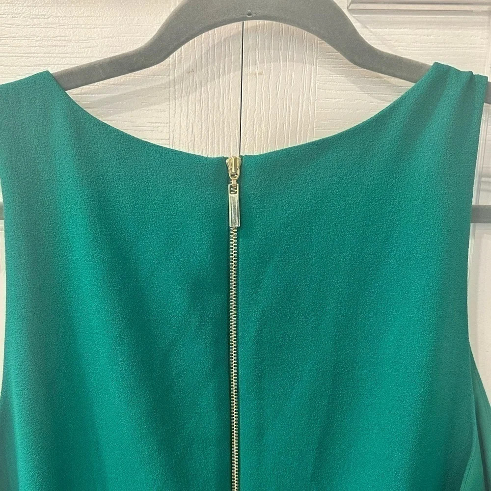 Emerald Ruffle Hem Dress - Picture 7 of 8